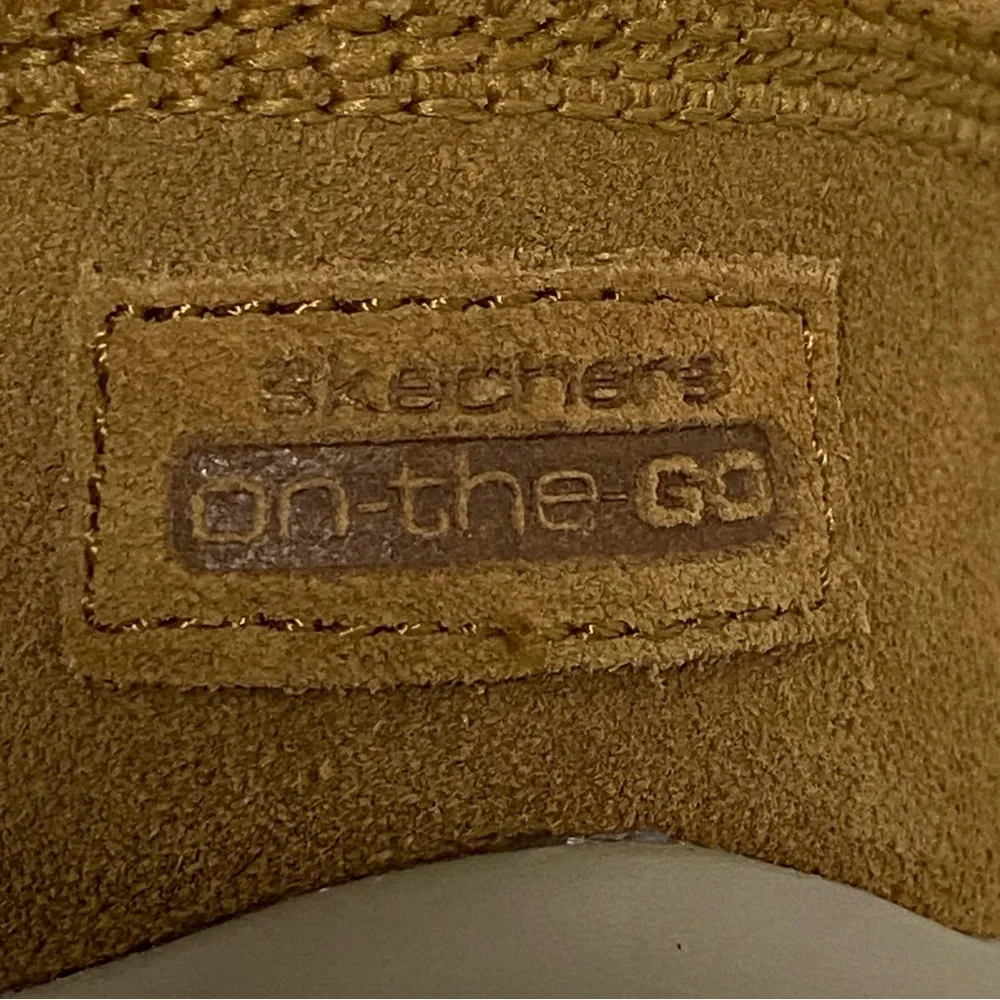Skechers On The Go Winter Suede Animal Print Chugga Ankle Booties - NWOT - W7
